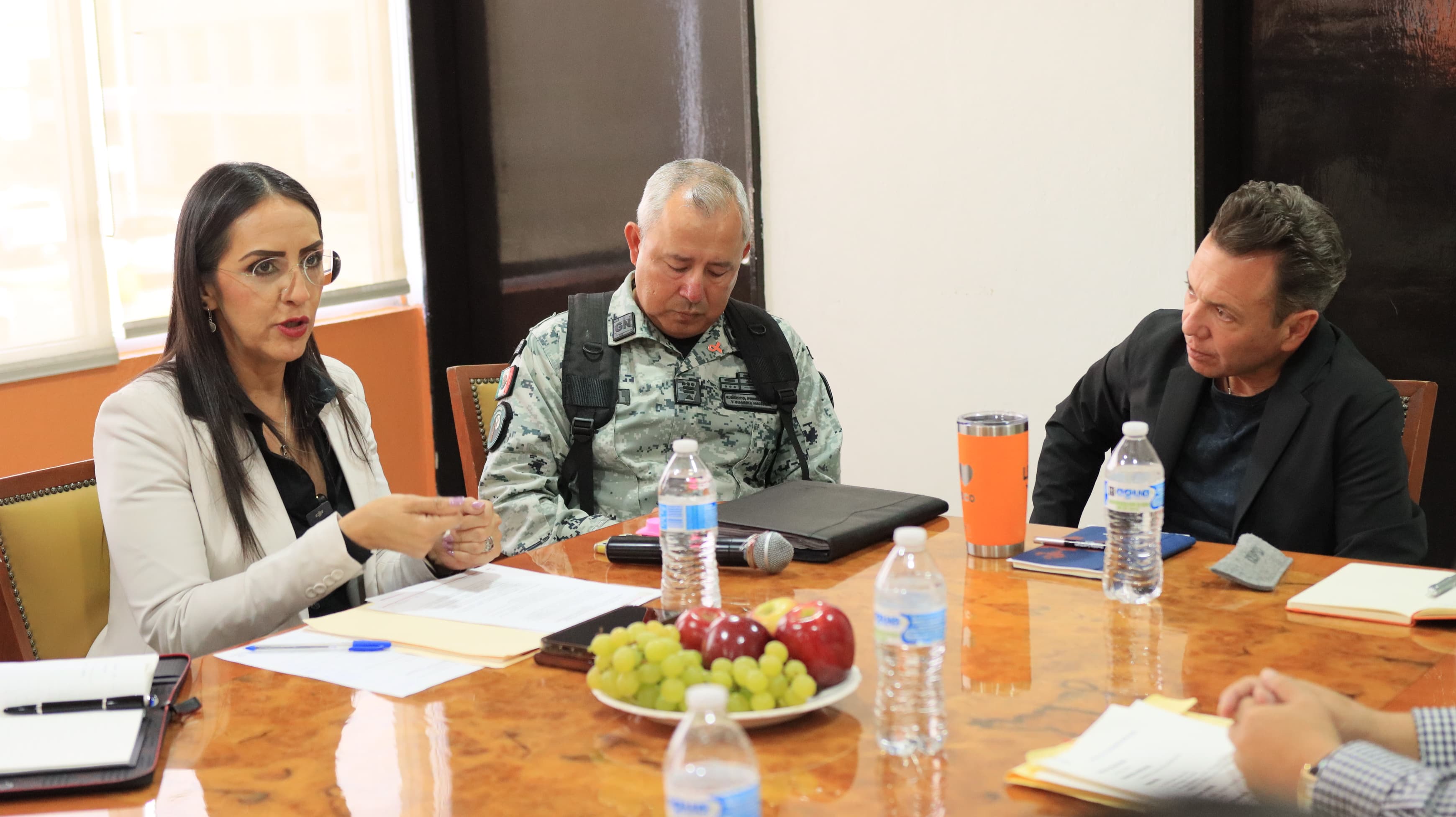 RETOMA EL GOBIERNO DE LEMUS LA PROPUESTA DE LAURA IMELDA DE REFORZAR SEGURIDAD EN CENTRAL CAMIONERA